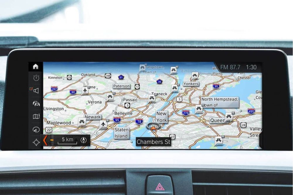 Navigácia BMW — aktuálne mapy na displeji